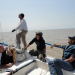 Navegando en velero por el Río de la Plata